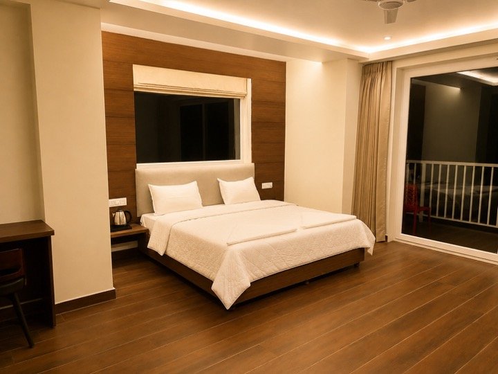 Premium Himalayan Retreat with warm wood interiors at Hotel Pineora